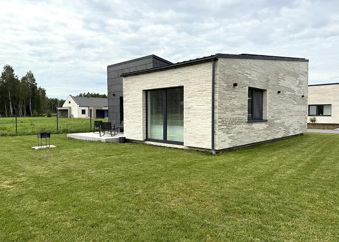 Sea Haus - Modern House In Monciskes בית נופש